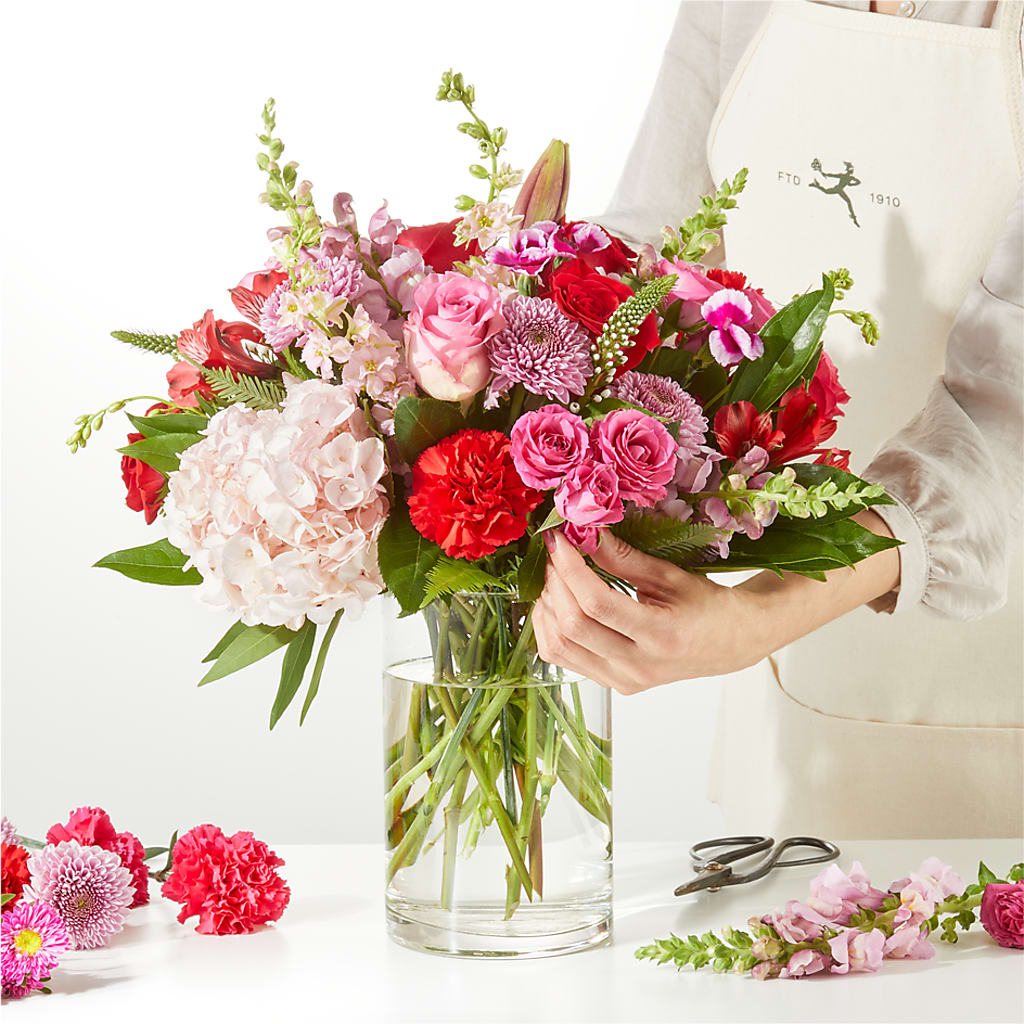 Swooning Over You - A Luxury Florist Original – MARYCEL'S FLOWERS, Clifton NJ