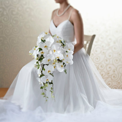 Classic White Bouquet – MARYCEL'S FLOWERS, Clifton NJ